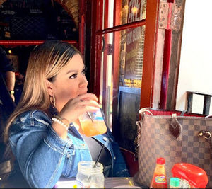 Meet your Posher, Jeanette